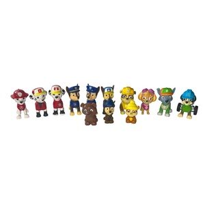 LOT of 13 Paw Patrol Figures Toys Play Collectibles Lines Chase Marshall Skye
